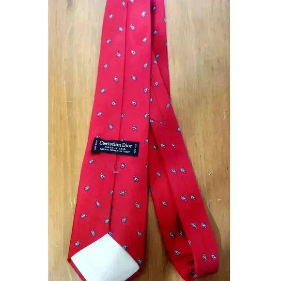 Christian‎ Dior 100% silk tie red and paisley - Picture 1 of 4